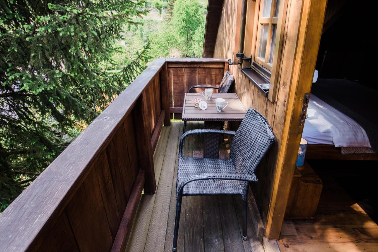 Guesthouse Pod Rastockim Krovom Слуни Экстерьер фото